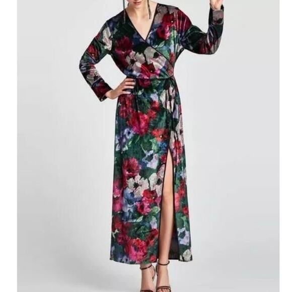 Zara Velvet Floral Boho Plush Velour Long Sleeve Maxi Wrap Dress Size Medium - Picture 1 of 7